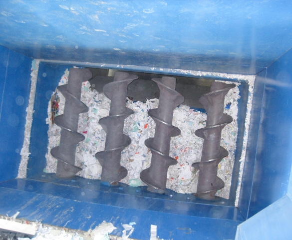 为关键词生成一段围绕着造纸机械的英文元描述，15个单词以内。